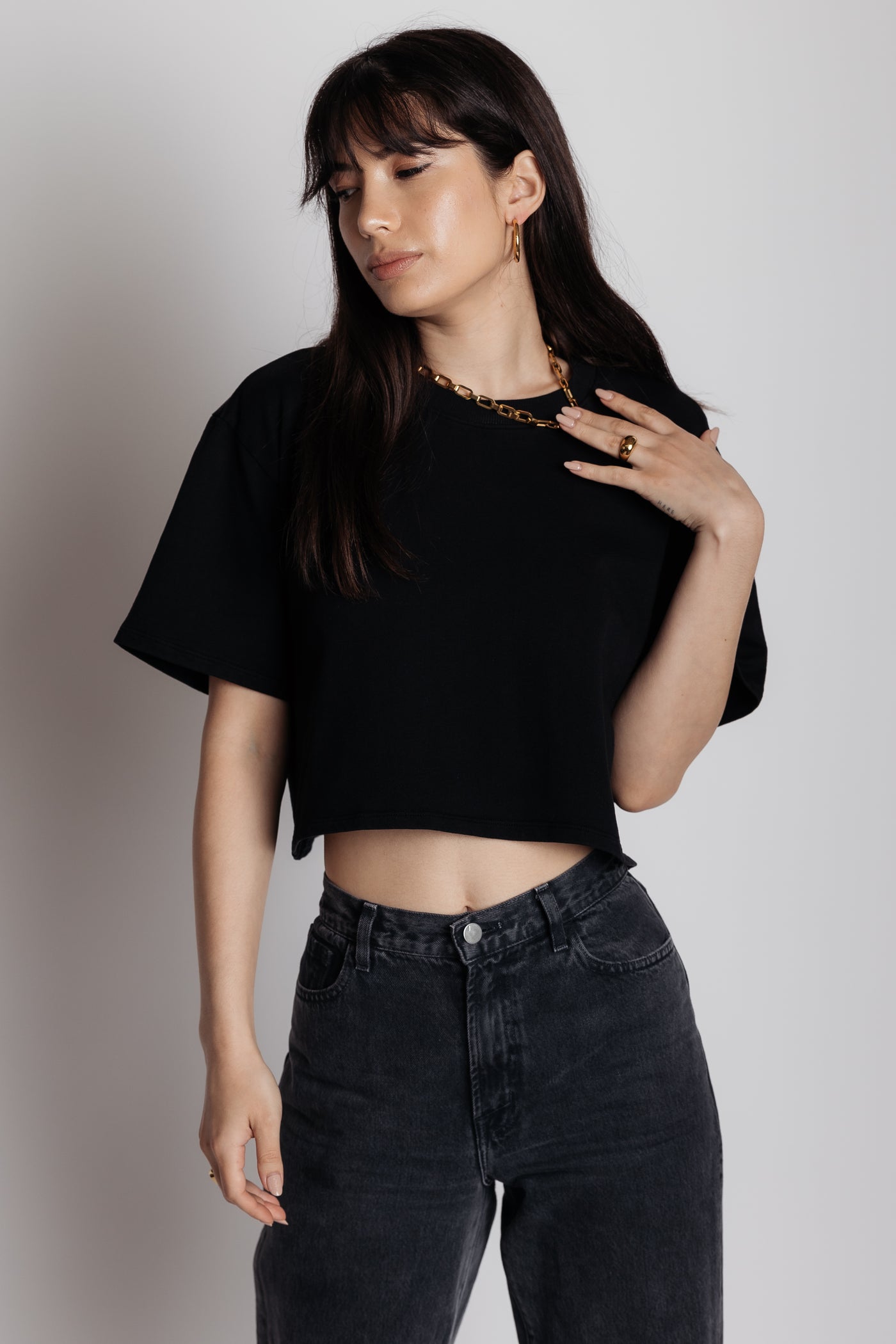 black boxy tee